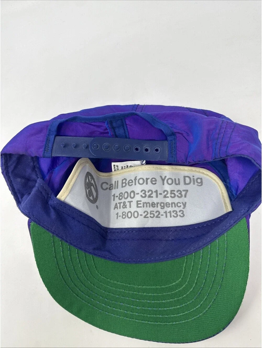 Vintage AT&T Purple Snapback USA 80s 90s Retro